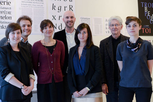 Students and Jury members posing